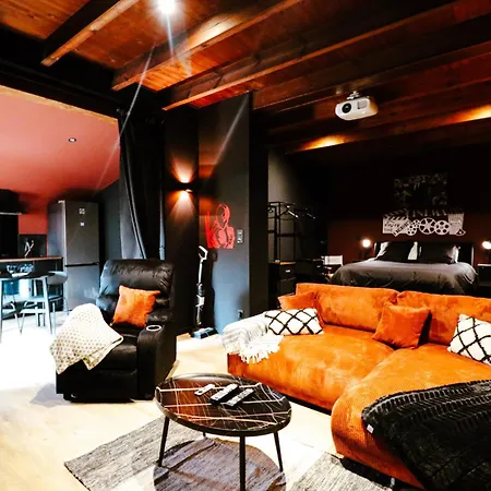Cinema Prive - Movie Night Loft La Force (Dordogne)